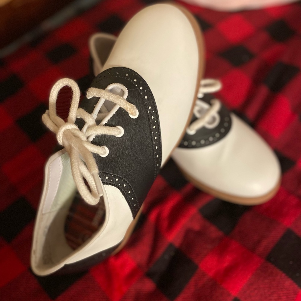 smart fit saddle shoes